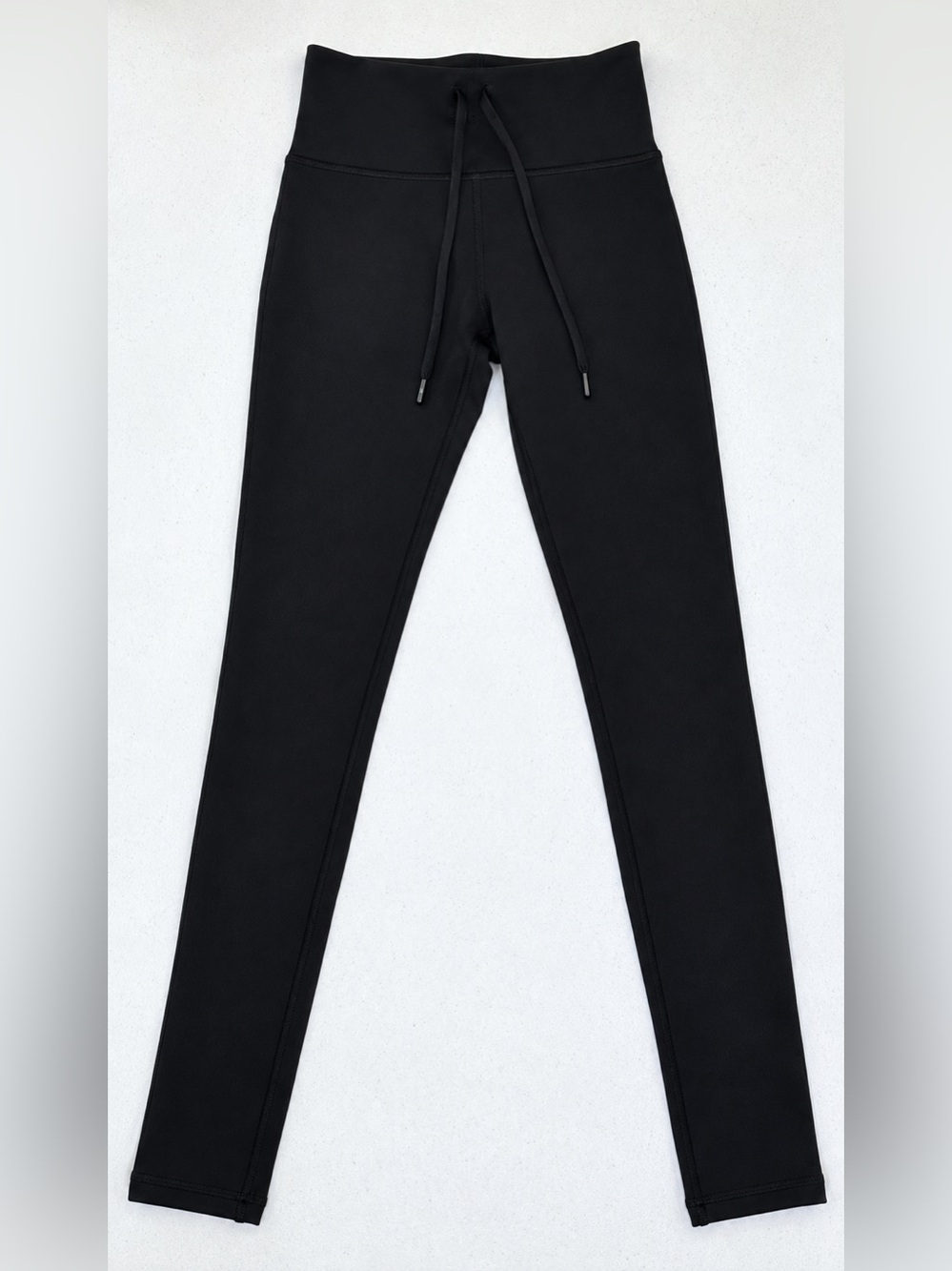 New without tags Born Primitive Women’s Fleece High Rise Athletic Leggings Black